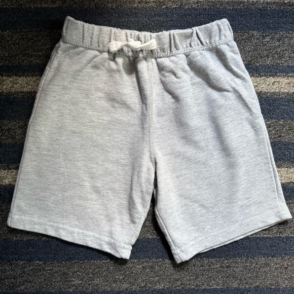 The Children's Place Toddler Boy Heather Gray Knit Pull on Shorts Size 5T - Picture 1 of 3